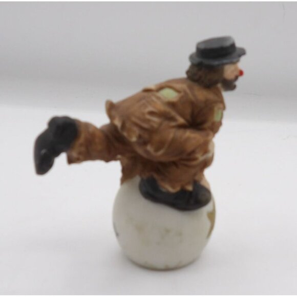 Emmett Kelly Jr Collection, by FlamBR. Clown on Ball, Ceramic Sri Lanka 3 3/8 x - Picture 2 of 5